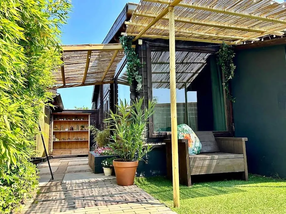 Jungle Style Lodge With Jacuzzi ,Sauna And Garden Near Amsterdam Vijfhuizen Apartment